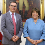 Ministra Delpiano se reúne con su sucesor por traspaso de mando: “La Defensa Nacional es política de Estado”