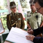 Ministro de Defensa entrega condolencias a Carabineros