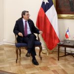 Embajador de Perú se reúne con Ministro de Defensa