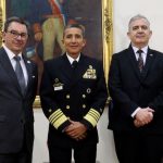 Ministro Barros recibe en visita protocolar a ministro de Defensa de El Salvador